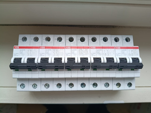Abb s202m circuit - uc, c2